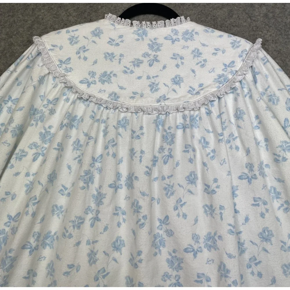 Lanz of Salzburg Nightgown White Blue Large Floral Flannel